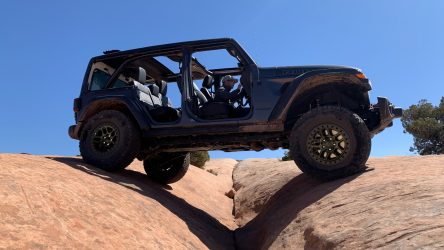 Jeep Answers Ford Bronco’s Sasquatch Package With a 35-Inch Tire Package on the Wrangler Rubicon and 392