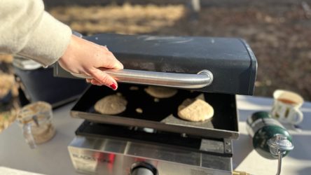 Blackstone Original 17″ Tabletop Griddle with Hood Review| CleverHiker